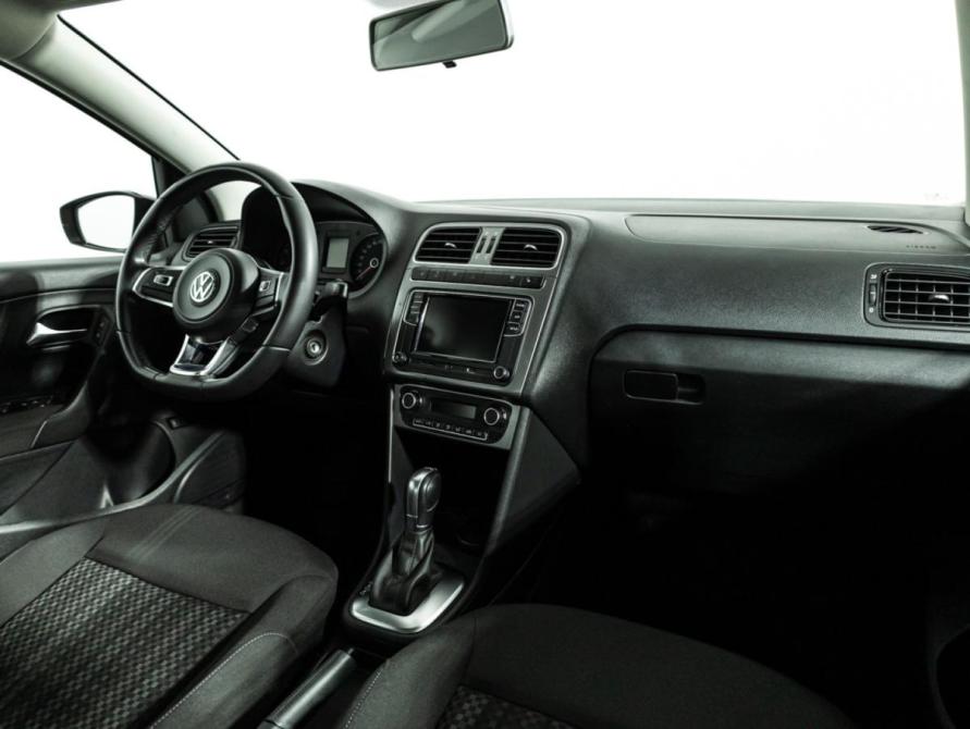 Volkswagen Polo V Рестайлинг Санкт-Петербург  - изображение 9