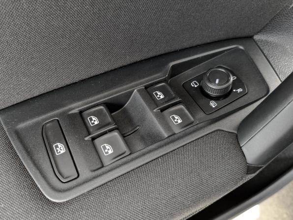 Volkswagen Tiguan II Рестайлинг с пробегом 2021 года, цена 2 590 000 рублей, 71767 км, внедорожник, Автокод Объявления