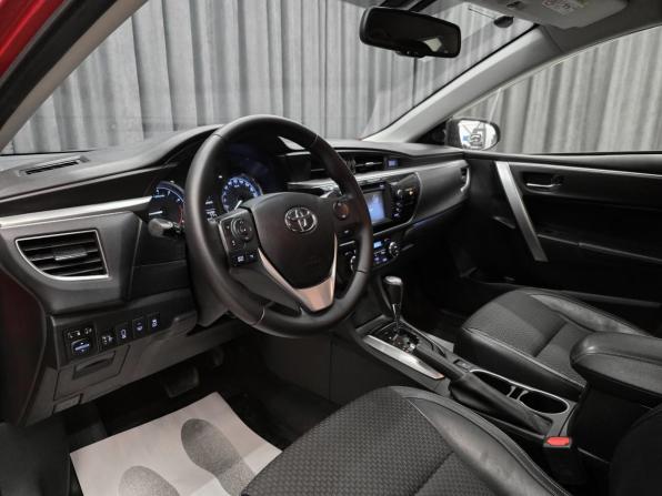 Toyota Corolla XI (E160 E170 E180) с пробегом 2013 года, цена 1 215 000 рублей, 203000 км, седан, Автокод Объявления