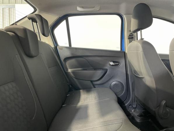 Renault Logan II Рестайлинг с пробегом 2018 года, цена 749 900 рублей, 187036 км, седан, Автокод Объявления