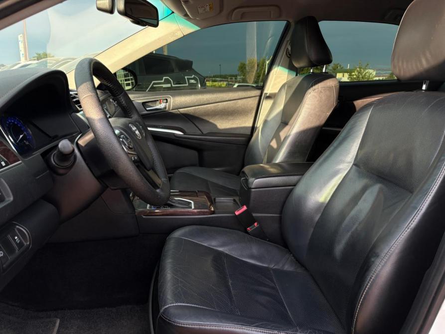 Toyota Camry VII (XV50) Рестайлинг Набережные Челны  - изображение 12
