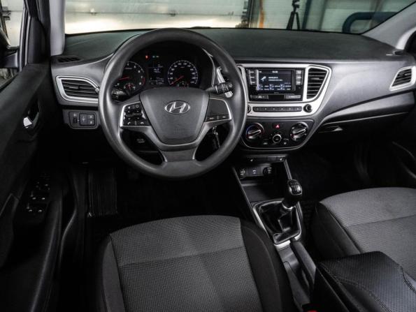 Hyundai Solaris II Рестайлинг с пробегом 2022 года, цена 1 599 000 рублей, 101033 км, седан, Автокод Объявления