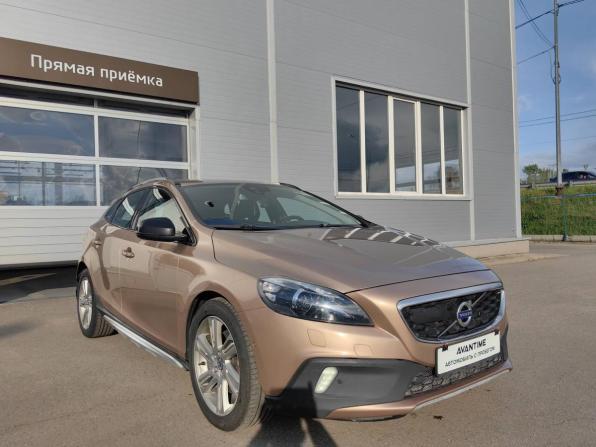 Volvo V40 Cross Country I с пробегом 2013 года, цена 1 250 000 рублей, 212900 км, хэтчбек, Автокод Объявления