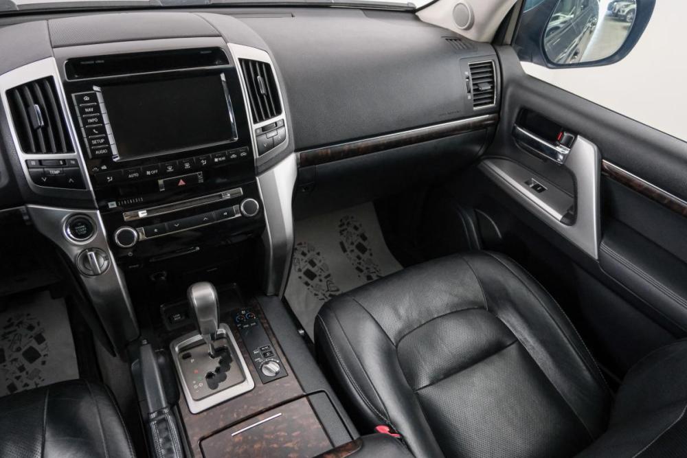 Toyota Land Cruiser 200 Series Рестайлинг 1 Красноярск  - изображение 11