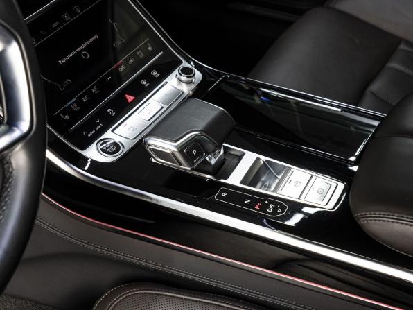 Audi A8 IV (D5) с пробегом 2022 года, цена 7 659 000 рублей, 86834 км, седан, Автокод Объявления