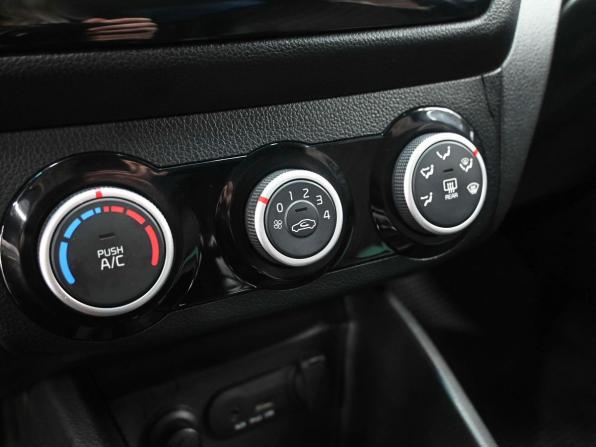 Kia Rio III Рестайлинг с пробегом 2016 года, цена 829 900 рублей, 272977 км, седан, Автокод Объявления