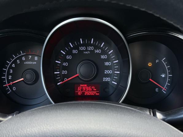 Kia Rio III Рестайлинг с пробегом 2015 года, цена 819 000 рублей, 250505 км, седан, Автокод Объявления
