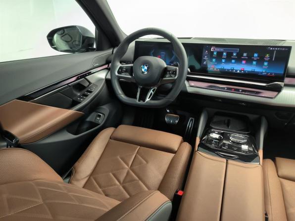 BMW 5 серии VIII (G60/G61/G68) с пробегом 2025 года, цена 9 200 000 рублей, 5830 км, седан, Автокод Объявления