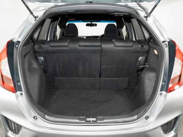 Honda Fit III с пробегом 2013 года, цена 1 050 500 рублей, 116431 км, хэтчбек, Автокод Объявления