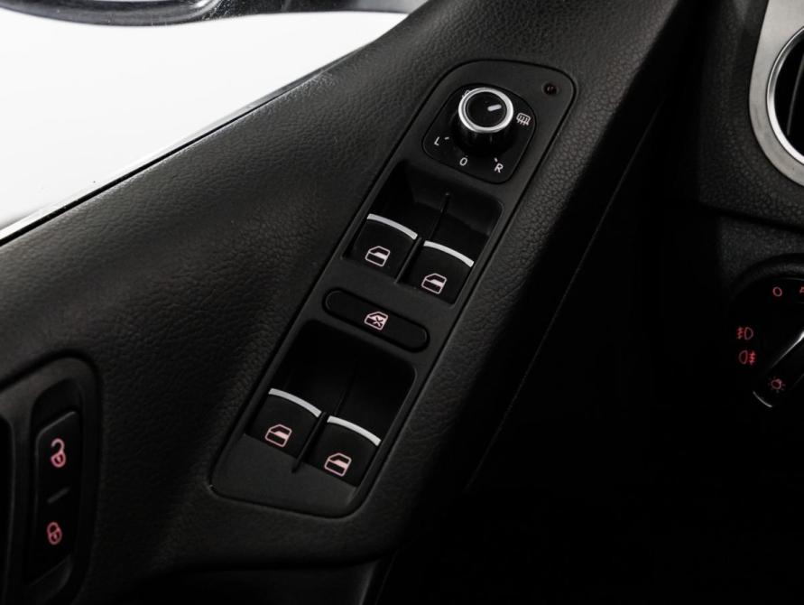 Volkswagen Tiguan I Санкт-Петербург  - изображение 16