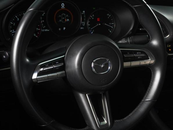 Mazda 3 IV (BP) с пробегом 2019 года, цена 1 619 000 рублей, 121187 км, седан, Автокод Объявления
