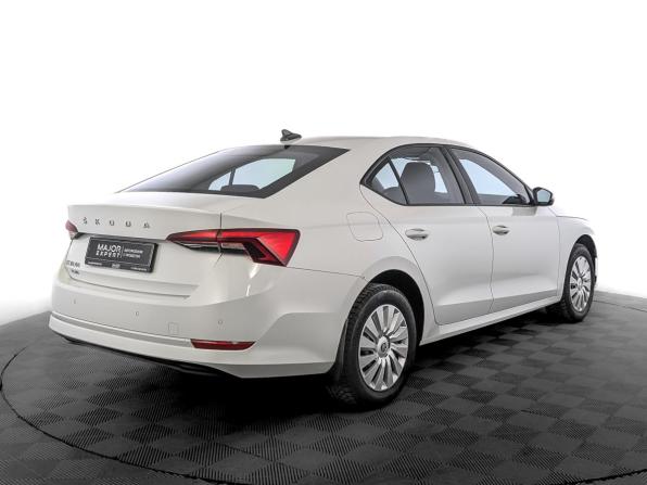 Skoda Octavia IV (A8) с пробегом 2021 года, цена 1 400 000 рублей, 351430 км, лифтбек, Автокод Объявления