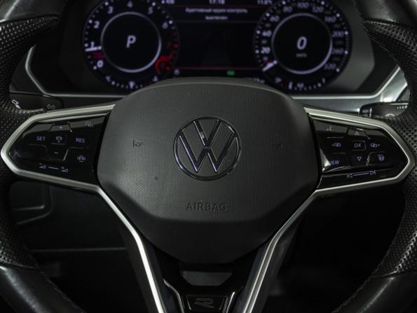 Volkswagen Tiguan II с пробегом 2018 года, цена 3 319 000 рублей, 87528 км, внедорожник, Автокод Объявления