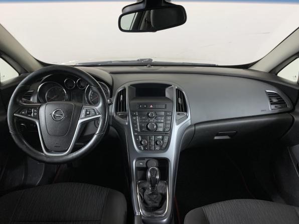 Opel Astra J с пробегом 2012 года, цена 625 000 рублей, 236706 км, хэтчбек, Автокод Объявления