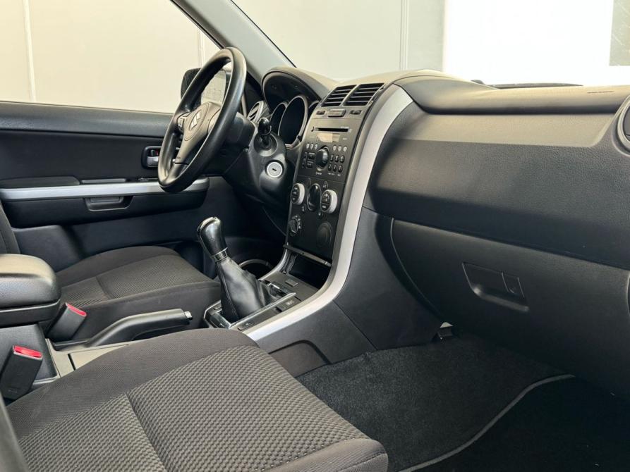 Suzuki Grand Vitara II Рестайлинг Санкт-Петербург  - изображение 16