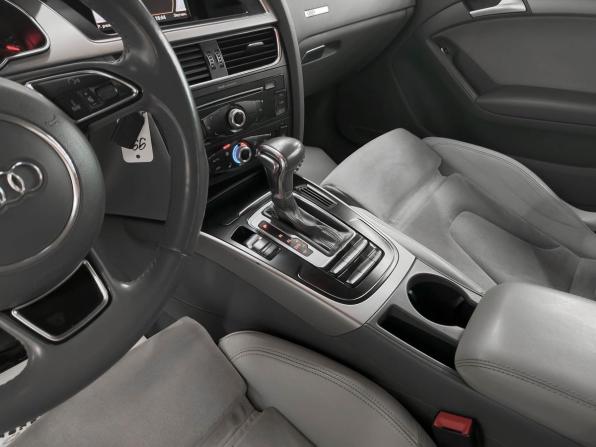 Audi A5 I (8T) Рестайлинг с пробегом 2012 года, цена 1 071 000 рублей, 228920 км, купе, Автокод Объявления