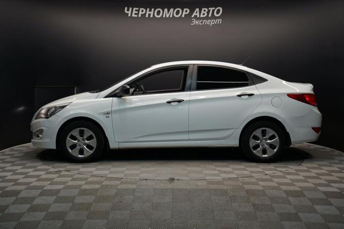Hyundai Solaris I Рестайлинг с пробегом 2015 года, цена 920 000 рублей, 250000 км, седан, Автокод Объявления