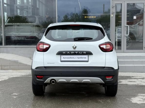 Renault Kaptur I с пробегом 2019 года, цена 1 418 000 рублей, 134768 км, внедорожник, Автокод Объявления