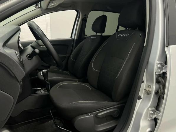 Renault Sandero II Рестайлинг с пробегом 2018 года, цена 1 199 000 рублей, 85000 км, хэтчбек, Автокод Объявления