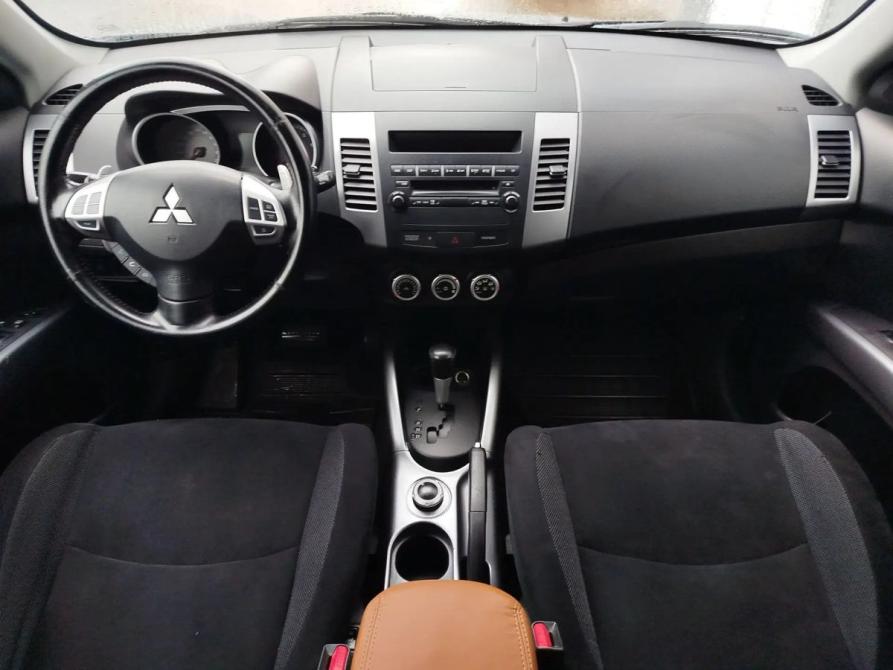 Mitsubishi Outlander II Москва  - изображение 9