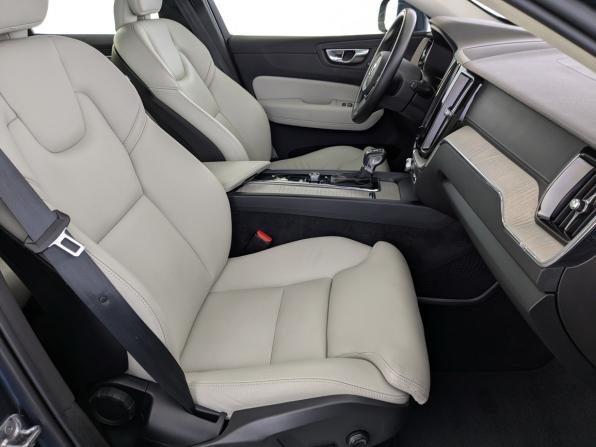 Volvo XC60 II с пробегом 2020 года, цена 3 950 000 рублей, 80596 км, внедорожник, Автокод Объявления