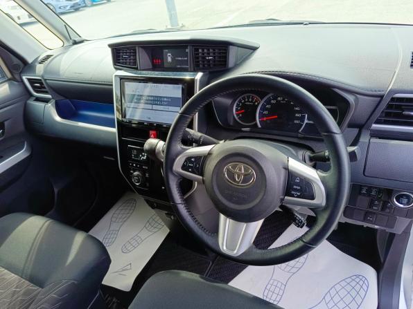 Toyota Roomy I с пробегом 2018 года, цена 1 220 000 рублей, 131000 км, минивэн, Автокод Объявления