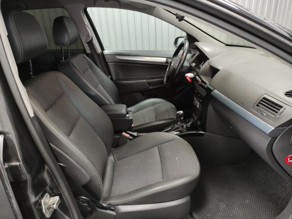 Opel Astra H Рестайлинг с пробегом 2008 года, цена 495 000 рублей, 269230 км, седан, Автокод Объявления