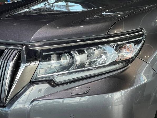 Toyota Land Cruiser Prado 150 Series Рестайлинг 2 с пробегом 2019 года, цена 5 900 000 рублей, 136921 км, внедорожник, Автокод Объявления