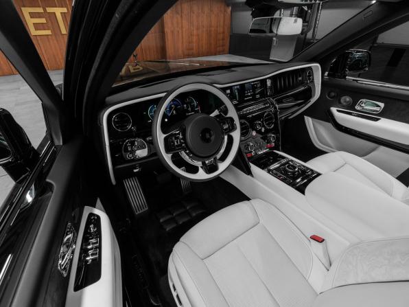 Rolls-Royce Cullinan I Рестайлинг (Series II) с пробегом 2026 года, цена 78 500 000 рублей, 20 км, внедорожник, Автокод Объявления