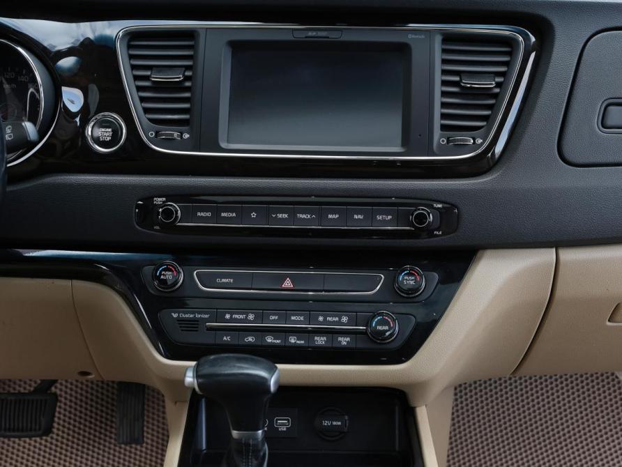 Kia Carnival III Москва  - изображение 17