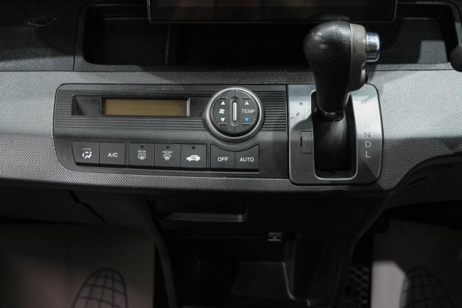Honda Freed I с пробегом 2008 года, цена 899 000 рублей, 180000 км, компактвэн, Автокод Объявления
