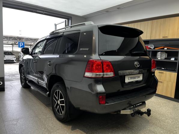 Toyota Land Cruiser 200 Series с пробегом 2011 года, цена 2 630 000 рублей, 270000 км, внедорожник, Автокод Объявления
