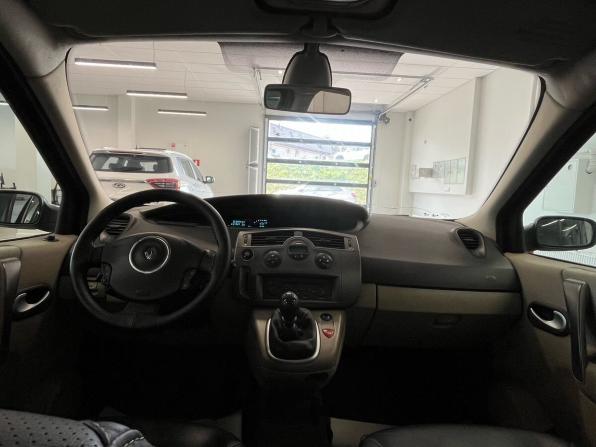 Renault Scenic II Рестайлинг с пробегом 2008 года, цена 599 500 рублей, 217422 км, компактвэн, Автокод Объявления