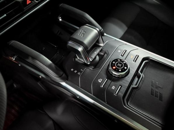 JETOUR T2 с пробегом 2024 года, цена 3 250 000 рублей, 50028 км, внедорожник, Автокод Объявления
