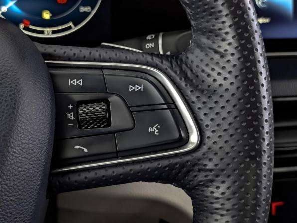 Hongqi HS5 I с пробегом 2023 года, цена 2 860 000 рублей, 32619 км, внедорожник, Автокод Объявления