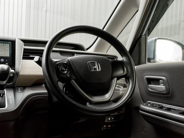 Honda Freed II с пробегом 2016 года, цена 1 270 000 рублей, 144079 км, компактвэн, Автокод Объявления