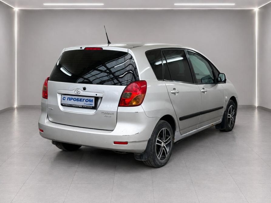 Toyota Corolla Verso I Москва  - изображение 4