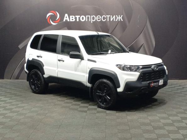 Lada (ВАЗ) Niva Travel I с пробегом 2024 года, цена 1 060 000 рублей, 22700 км, внедорожник, Автокод Объявления
