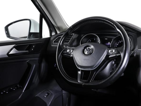 Volkswagen Tiguan II с пробегом 2018 года, цена 2 630 000 рублей, 71194 км, внедорожник, Автокод Объявления