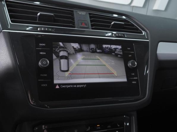 Volkswagen Tiguan II Рестайлинг с пробегом 2020 года, цена 2 849 000 рублей, 55880 км, внедорожник, Автокод Объявления