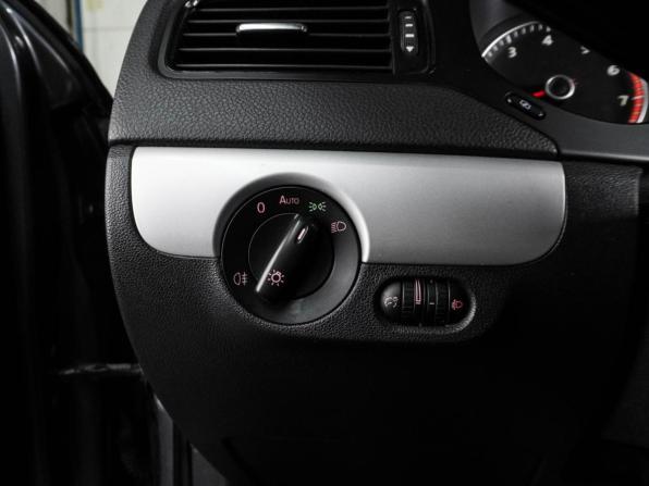 Volkswagen Jetta VI с пробегом 2011 года, цена 899 000 рублей, 193870 км, седан, Автокод Объявления