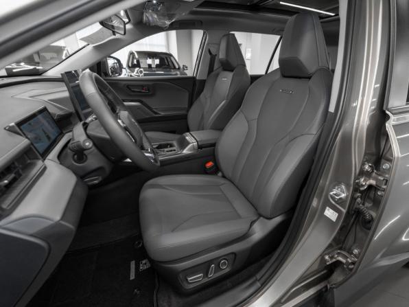 Toyota RAV4 VI (XA60) с пробегом 2026 года, цена 4 515 000 рублей, 11 км, внедорожник, Автокод Объявления