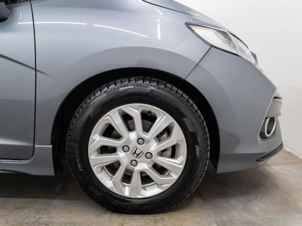 Honda Fit III Рестайлинг с пробегом 2018 года, цена 1 230 000 рублей, 68227 км, хэтчбек, Автокод Объявления