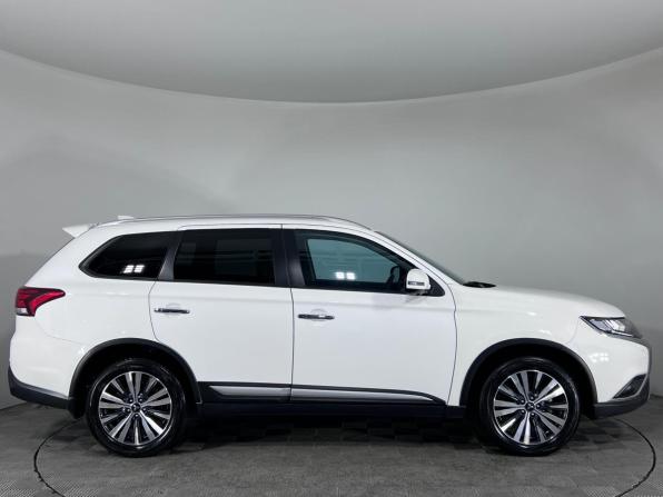 Mitsubishi Outlander III Рестайлинг 3 с пробегом 2020 года, цена 2 620 000 рублей, 63613 км, внедорожник, Автокод Объявления