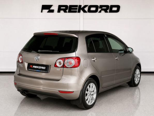 Volkswagen Golf Plus II с пробегом 2010 года, цена 879 000 рублей, 190007 км, хэтчбек, Автокод Объявления