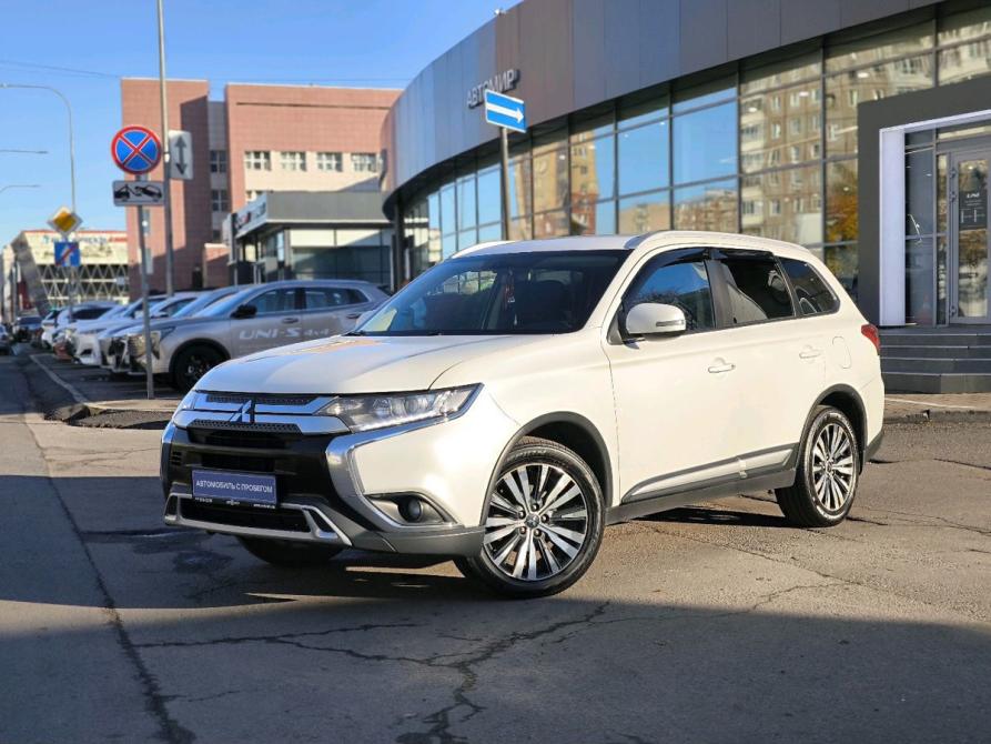 Mitsubishi Outlander III Рестайлинг 3 Санкт-Петербург  - изображение 1