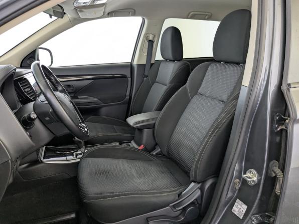 Mitsubishi Outlander III Рестайлинг 3 с пробегом 2019 года, цена 2 390 000 рублей, 53425 км, внедорожник, Автокод Объявления