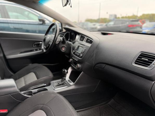 Kia Ceed II с пробегом 2014 года, цена 1 391 000 рублей, 90108 км, универсал, Автокод Объявления