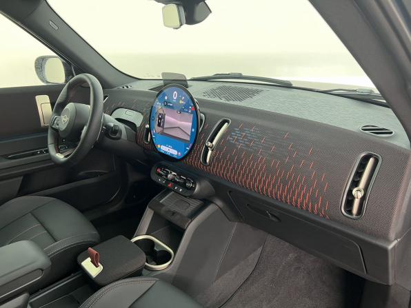Mini Countryman III с пробегом 2024 года, цена 7 420 000 рублей, 3350 км, внедорожник, Автокод Объявления