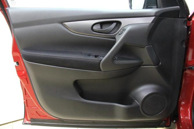 Nissan Qashqai II с пробегом 2018 года, цена 1 798 600 рублей, 84620 км, внедорожник, Автокод Объявления
